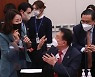 국감 첫날 '감사원 文 조사·순방 논란' 최대 이슈..곳곳에서 난타전·파행