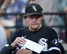 라 루사 감독 그라운드 떠나..MLB 최고령 사령탑 물러나