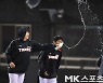 양현종 '물세례에 재미들인 대투수' [MK포토]