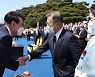 與 '문재명 때리기' vs 野 '문재명 지키기' 공방