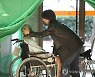 다시 시작된 대면 면회