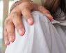 "너 내 애인해라" "나 유혹하려고?".. 어느 병원장의 나쁜 손