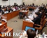[2022 국감] "니나 가만 있어라"..尹 '아나바다' 발언 파행
