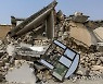 이란 북서부서 규모 5.4 지진..집 500채 파손, 주민 500여명 부상