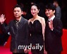 [MD포토] 문호진-김주령-장건재 '부드러운 인사'
