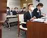 노란봉투법 공방.."생존권" vs "파업조장"