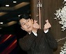 '헌트' 남우주연상 정우성 "신인감독 이정재에 감사받고파" [제42회 영평상]