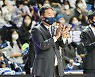 [JB포토] 선수들을 독려하는 KCC 전창진 감독