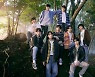 &TEAM, 데뷔곡으로 현지 음원 차트 ‘톱 3’ 진입