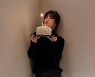 '42번째 생일' 송혜교, 모던한 블랙룩에도 러블리 끝판왕