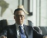 이성민이 등장하면 숨이 막힌다 [Oh!쎈 레터]