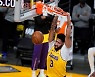 ‘데이비스 37P-21R’ 레이커스, 피닉스에 패배…연승 행진 마감[NBA]