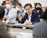 여주 반려동물테마파크 찾은 김동연 "동물복지에 진심인 사람이 운영해야"