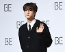 BTS 진, 내달 13일 최전방 입대 "훈련소 오면 위험해…아미 알라뷰"[종합]