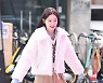 정채연, 귀여운 발걸음