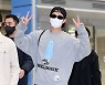 BTS RM, '피곤해도 팬서비스는 월클' [사진]