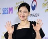김선영 '눈웃음과 함께 손 인사'[엑's HD포토]