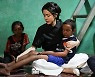 '빈곤 포르노' 진실 밝힌다? 장경태 의원 "캄보디아에 사람 가 있다"