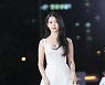 아이유, 오늘은 배우 이지은
