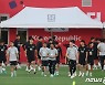 [월드컵] 16강 이후도 대비하는 벤투호…코치 2명, 브라질-세르비아 관전