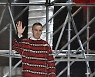 라프 시몬스의 마지막 컬렉션에서 사야 할 아이템 2023 SS Raf Simons