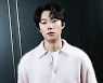 [TEN인터뷰] '제작자 마인드' 류준열 "꿈꾸지 못한 일, 매일 생기는 중"