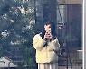 수족냉증러 주목! 스타들의 방한 슈즈 스타일