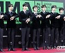 [오마이포토] 'MMA2022' 엔하이픈, 정장으로 꾸민 멋