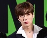 몬스타엑스 민혁, 심쿵 눈맞춤 [포토]