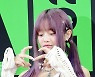 [T포토] 하니 '하트를 만들어 볼까?'