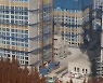 "당장 내일 쓸 시멘트도 없어요"…화물연대 총파업 대혼돈의 중소 건설현장[부동산360]