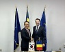 유영상 SKT CEO, 루마니아서 부산엑스포 유치 지원 활동