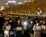 시진핑의 딜레마…시위 달래기냐? 강력 단속이냐?