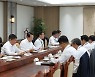 [속보]尹대통령 “내년 도입 금투세, 소액투자자 피해 우려…당정 협력 대응”