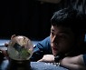 ‘데시벨’ 차은우, 새롭다