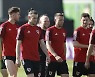 [VIDEO] Wales get ready for must-win clash vs England