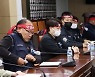 국토부-화물연대 ‘110분 대화’ 안전운임제 입장차만 확인했다