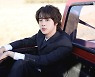 방탄소년단 진 한국과 일본 팬들, 버스 랩핑, LED 영상 등 다채로운 생일 서포트