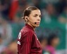 [2022월드컵] '첫 여성 심판' 프라파르, 코스타리카-독일전 맡는다