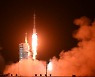 본격화하는 중국 '우주굴기'… 유인우주선 선저우15 발사 성공