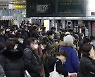 장기화 기로에 선 서울지하철 파업...파업 첫날 협상은 재개