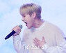 [포토] 위앤유 윤희찬 '온 힘을 다해'