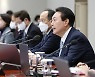 Yoon, Biden to hold 2nd Democracy Summit in March