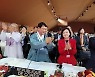 해학·풍자의 탈춤, 유네스코 인류 무형문화유산됐다(종합)