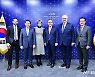 박진, 美 CSIS 만나 "우리 인태 전략에 지지 보내달라"
