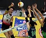 엘리자벳, 블로킹을 뚫어라! [포토]