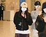 [포토] 에스파 지젤, '보폭 넓은 발걸음'