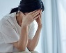 나이 들수록 스트레스 줄어들까, 늘어날까? 연구해봤더니…