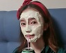 '돌싱3' 조예영, ♥한정민 외조 속 쇼호스트 데뷔→맥주에 빨대 꽂고 홀로 뒷풀이?