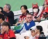 [포토] 한국-포르투갈 '관중석에서 경기 지켜보는 벤투 감독'